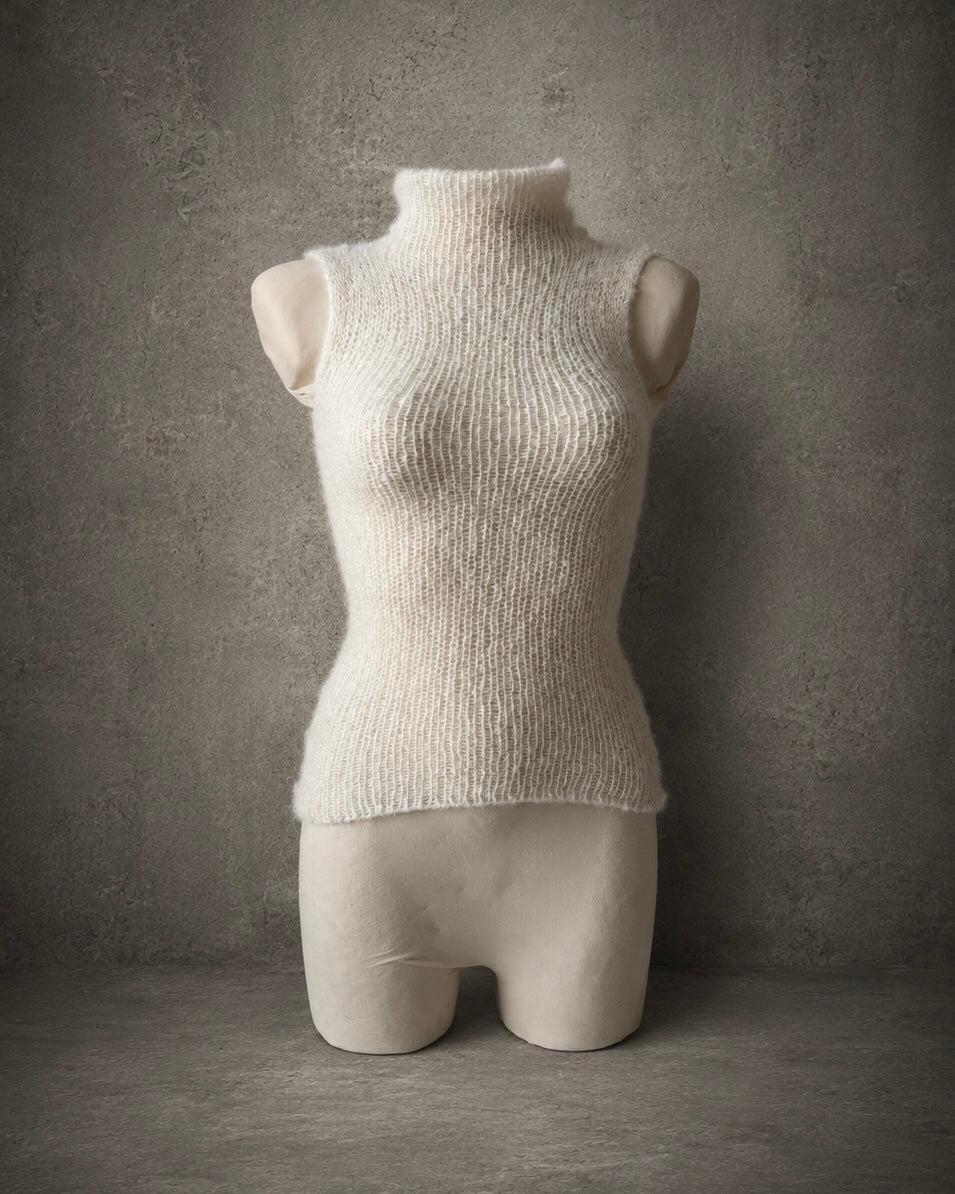 SHEER PLAIN TURTLENECK
